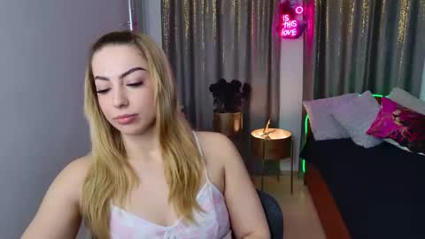 Snapshot of zarasplayground chatting on November 2025 10:18:02 AM zarasplayground online show from November 2025 10:18:02 AM