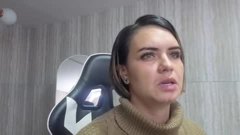 Isabella online show from February 2026 12:44:02 PM