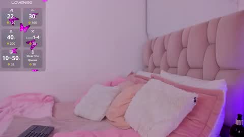 Zariana online show from February 2026 12:42:02 AM