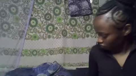 Snapshot of zarinamarlin chatting on April 2026 06:49:01 AM zarinamarlin online show from April 2026 06:49:01 AM
