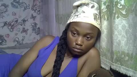 Snapshot of zarinamarlin chatting on May 2026 04:07:02 AM zarinamarlin online show from May 2026 04:07:02 AM