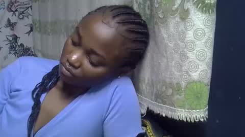 Snapshot of zarinamarlin chatting on May 2026 07:04:02 AM zarinamarlin online show from May 2026 07:04:02 AM