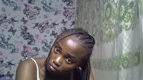 Snapshot of zarinamarlin chatting on May 2026 10:14:02 PM zarinamarlin online show from May 2026 10:14:02 PM