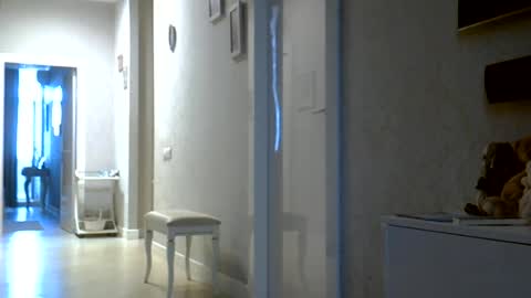 Zarina Swift online show from June 2026 09:34:01 AM