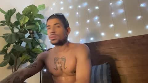 zayden online show from November 2025 06:14:01 PM