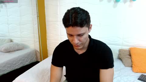 zayn_clausen online show from April 2026 09:39:33 PM