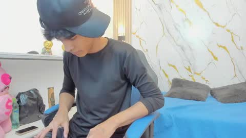 Zayn online show from March 2026 07:13:02 PM