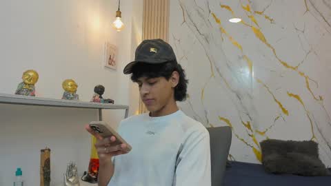 Zayn online show from April 2026 07:37:02 PM