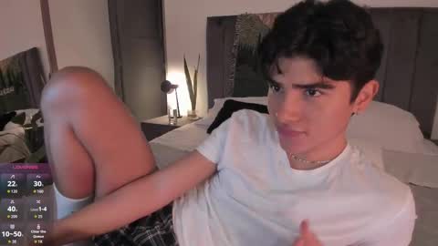 Hii im Zay.                 I save money for education. PVT Open. online show from November 2025 07:29:01 AM