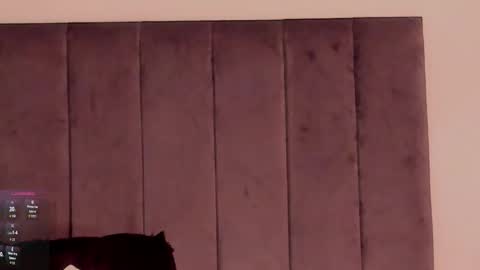 Hii im Zay.                 I save money for education. PVT Open. online show from November 2025 05:32:02 AM