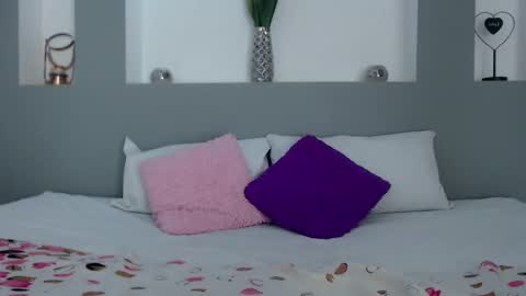 Karolyne online show from February 2025 05:21:02 PM