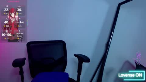 Karolyne online show from November 2025 04:41:02 PM