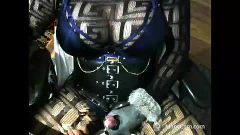 Snapshot of zeca3 chatting on November 2025 10:21:01 PM Ana online show from November 2025 10:21:01 PM