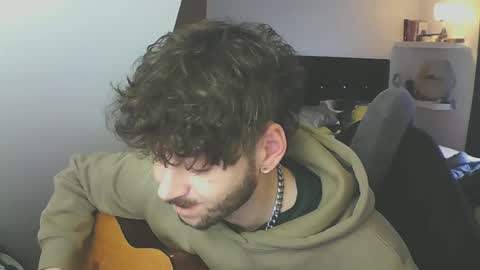 Snapshot of zedbooy chatting on December 2024 02:22:02 PM Zed online show from December 2024 02:22:02 PM