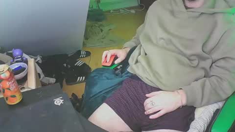 Snapshot of zedbooy chatting on December 2024 07:07:02 PM Zed online show from December 2024 07:07:02 PM