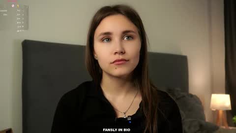 Emilia online show from October 2025 01:13:02 AM