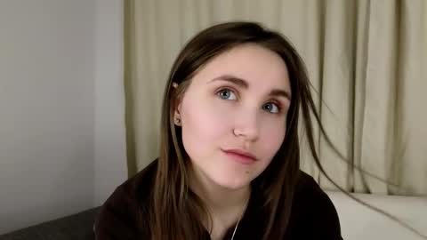 Emilia online show from January 2026 09:31:01 PM