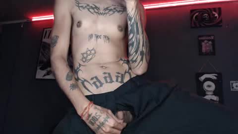 Snapshot of zeldrissss chatting on November 2025 04:07:01 PM Zeldris online show from November 2025 04:07:01 PM