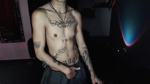 Snapshot of zeldrissss chatting on January 2026 10:22:02 PM Zeldris online show from January 2026 10:22:02 PM