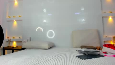 Snapshot of zenda_evans chatting on November 2025 03:39:02 AM Zenda Evans online show from November 2025 03:39:02 AM