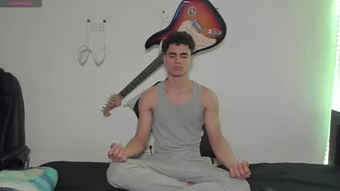 Snapshot of zenhzu chatting on September 2025 05:03:01 PM zenzhu online show from September 2025 05:03:01 PM