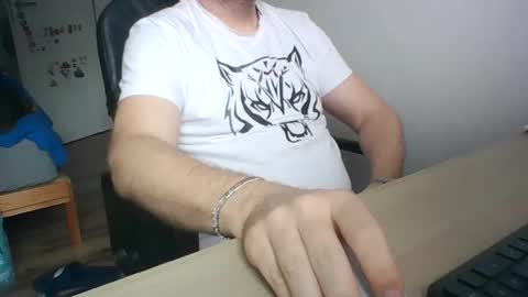 Snapshot of zenlem chatting on May 2026 07:49:02 AM zenlem online show from May 2026 07:49:02 AM