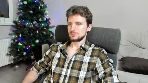 Andrew online show from December 2024 08:39:01 PM