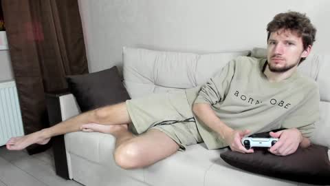 Andrew online show from January 2025 09:57:01 PM