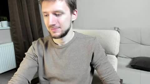 Andrew online show from April 2026 07:58:01 PM