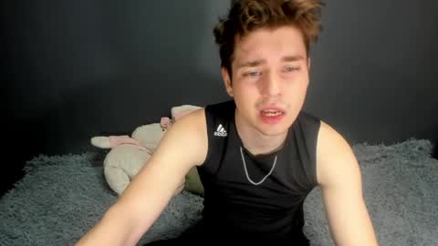 Ethan online show from April 2026 01:53:01 AM