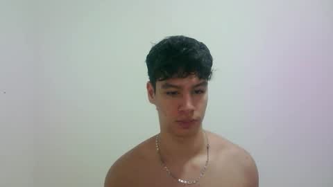 zeus_183 online show from October 2025 12:00:01 AM