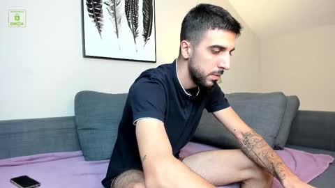 Snapshot of zeyn_edwards chatting on September 2025 04:29:01 PM ZEYN online show from September 2025 04:29:01 PM