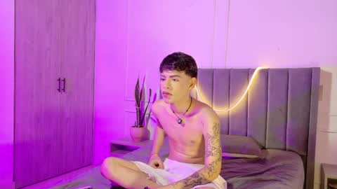 zeyn_smith online show from May 2026 12:22:01 PM
