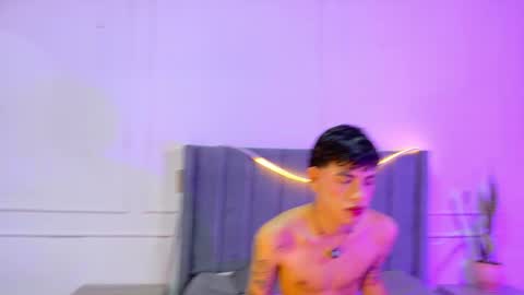 zeyn_smith online show from May 2026 12:46:02 PM