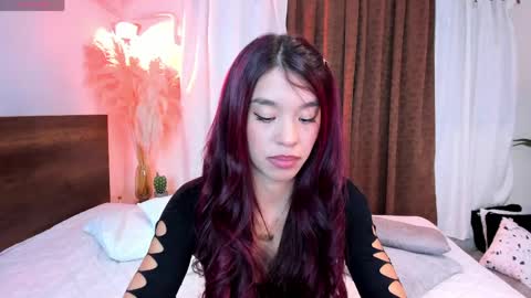 Snapshot of zhafiro_ chatting on May 2026 09:45:01 PM Zhafi online show from May 2026 09:45:01 PM