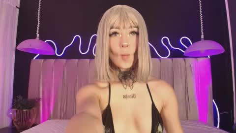 zhally_dee online show from March 2026 07:21:02 PM