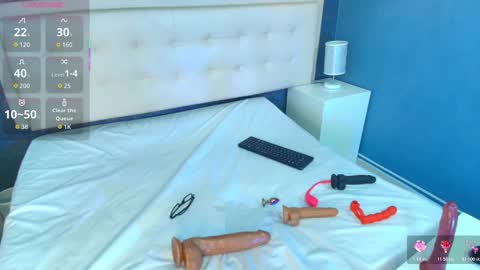 ZHAMIRA  ANDRES online show from November 2025 11:15:01 PM