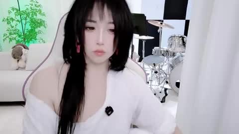 Snapshot of zhen0 chatting on November 2025 03:49:01 PM zhen online show from November 2025 03:49:01 PM