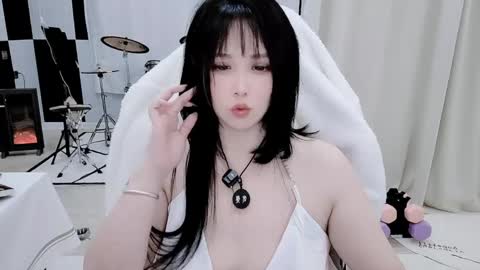 zhen online show from April 2026 08:46:01 PM