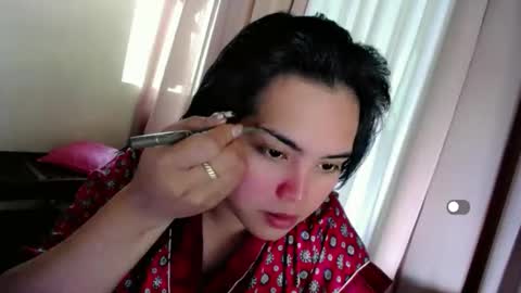 Snapshot of zhillycate chatting on October 2025 03:51:02 AM CATE online show from October 2025 03:51:02 AM
