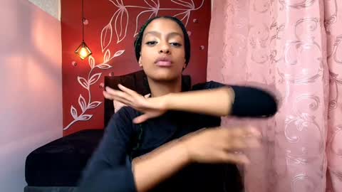 Zia Green online show from December 2024 07:32:01 PM