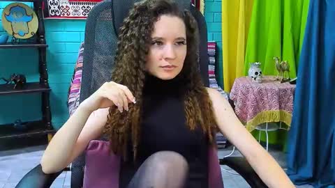 zianichols online show from February 2025 12:18:02 PM