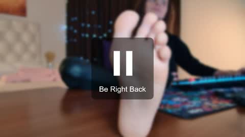 zianichols online show from April 2026 06:35:01 PM