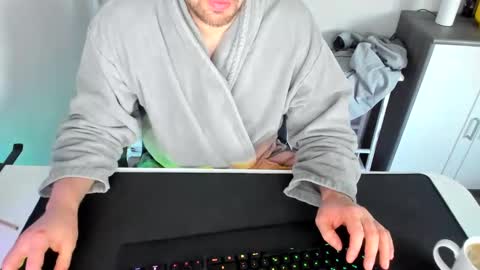 ziemlichflutschig online show from March 2025 06:15:02 AM