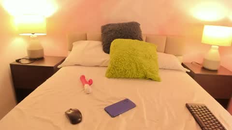 zihaadams_ online show from May 2026 08:17:01 PM