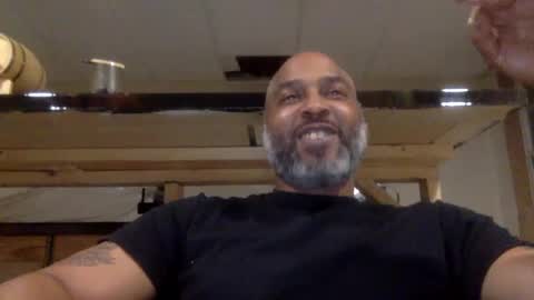 Snapshot of zionlion22 chatting on December 2024 02:28:01 AM zionlion22 online show from December 2024 02:28:01 AM