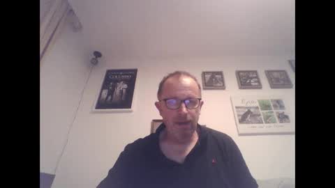 Zippi online show from October 2025 09:04:02 PM