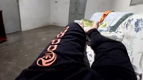 zitojose73 online show from October 2025 01:28:02 AM