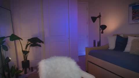 Snapshot of zlicious chatting on October 2025 09:38:01 PM Zara Join next live at 5PM EST online show from October 2025 09:38:01 PM