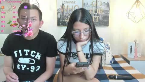 Snapshot of zoe_and_blake_ chatting on January 2025 12:48:02 AM Zoe and blake online show from January 2025 12:48:02 AM